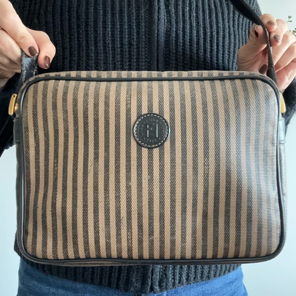 Vintage FENDI bag - Picture 2 of 5